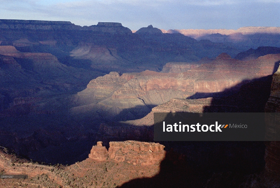 Puesta de sol sobre el Parque Nacional Gran Cañón, Arizona