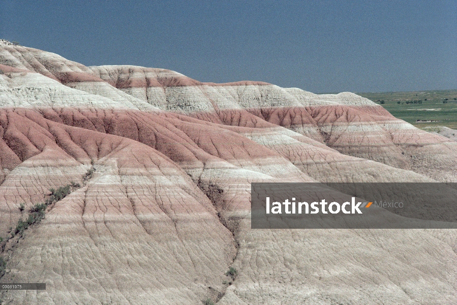 Capas sedimentarias expuestas por la erosión, el Parque Nacional Badlands, Dakota del sur