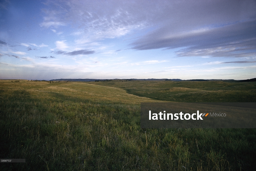 Pradera al atardecer, Parque Nacional Cueva del viento, Dakota del sur