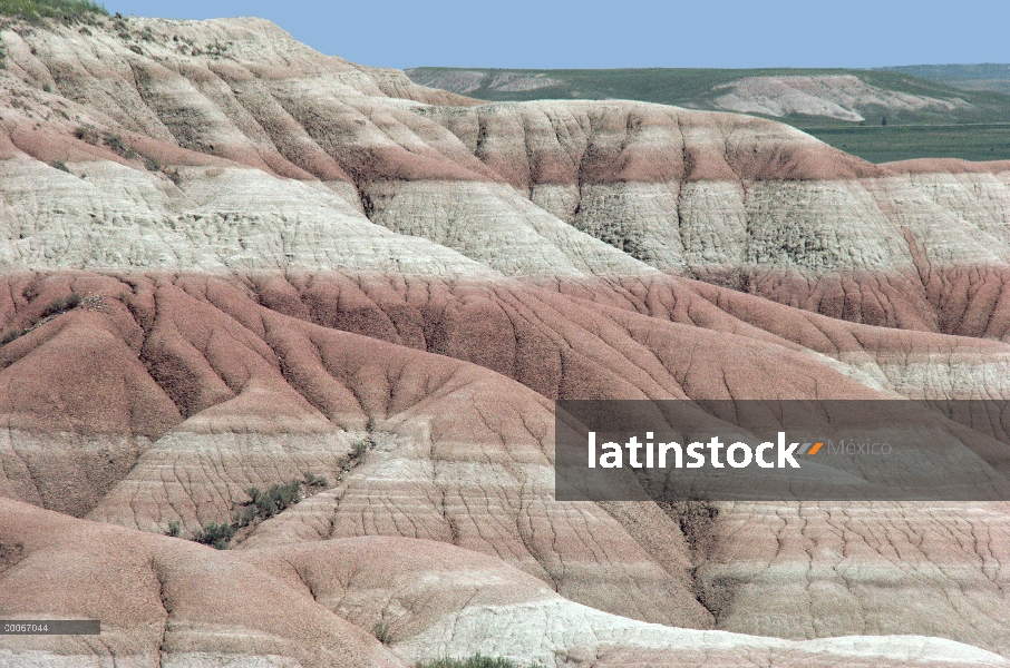 Erosión expone capas sedimentarias, el Parque Nacional Badlands, Dakota del sur