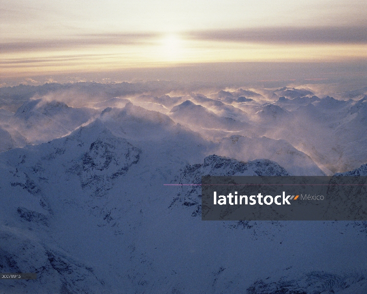 Cumbres nevadas de la Cordillera de Alaska, Alaska