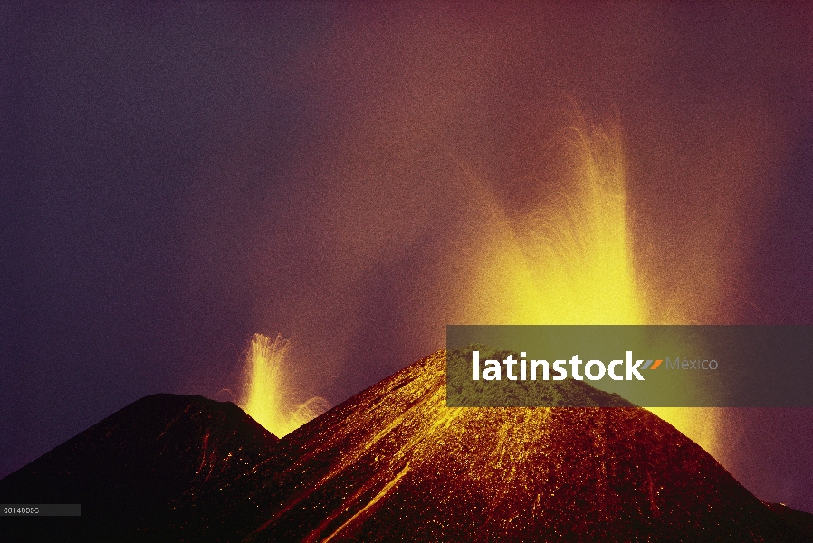 Erupción volcánica, fisura radial del flanco, febrero de 1979, lava fountaining de cono de salpicadu