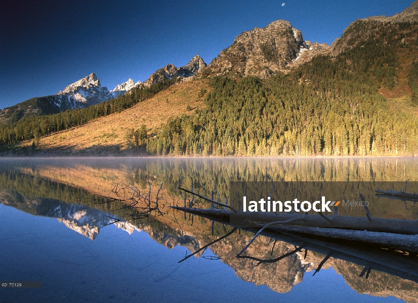 Gama de Teton en cadena lago, Parque Nacional Grand Teton, Wyoming