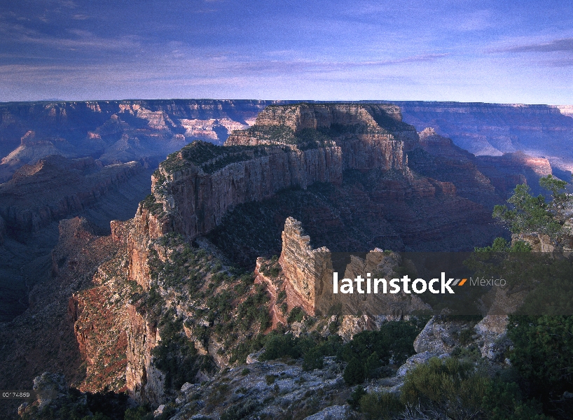 Trono de Wotans de cabo real, borde norte, Parque Nacional Gran Cañón, Arizona