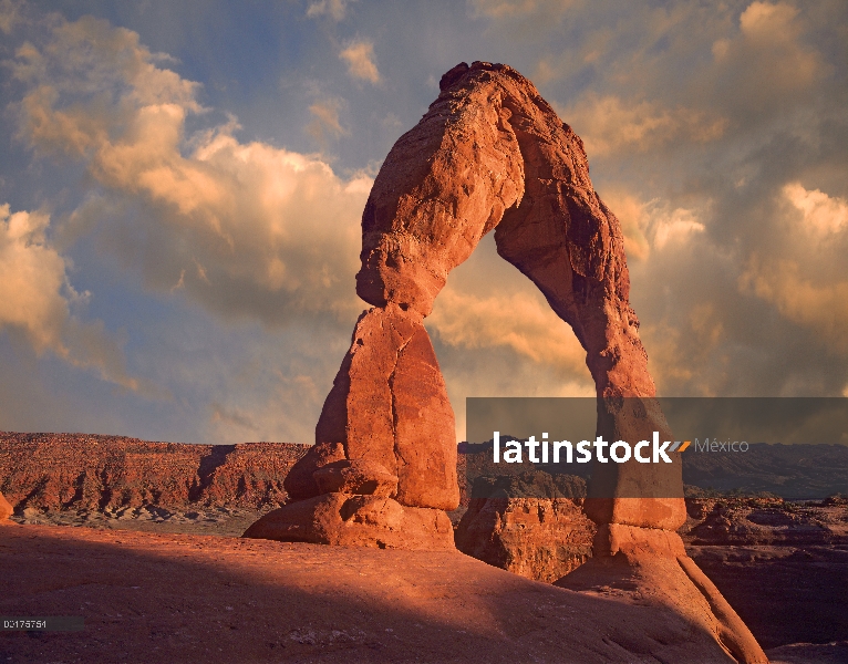 Arco delicado en el Parque Nacional Arches, Utah