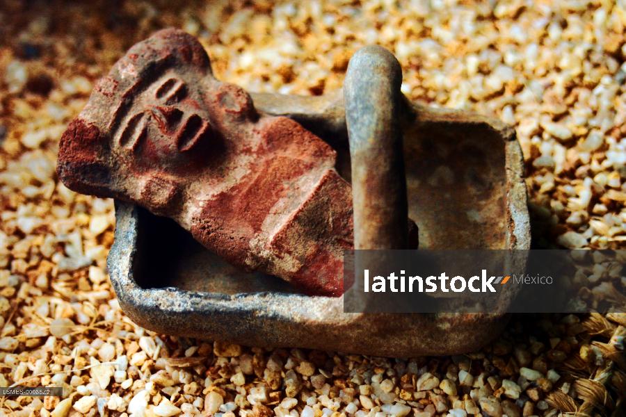 Prehispánico, figurrilla bebé barro, Xochitécatl