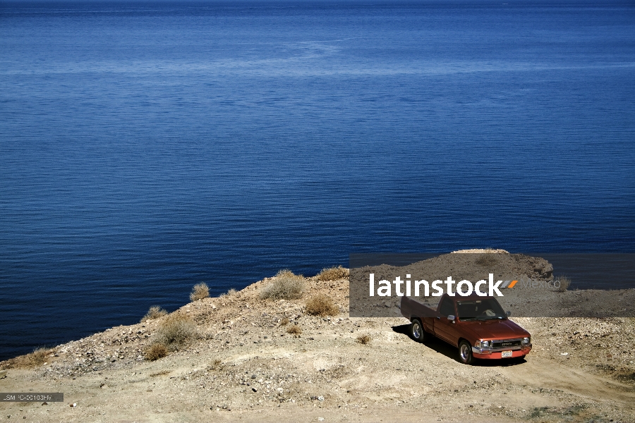 Automóvil, playa