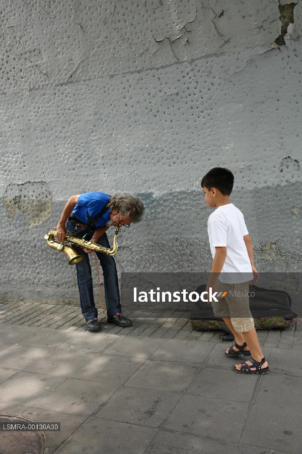 saxofonista-calles del centro histórico