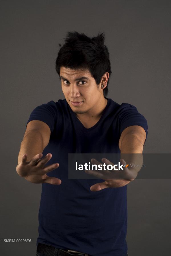 Joven con expresión