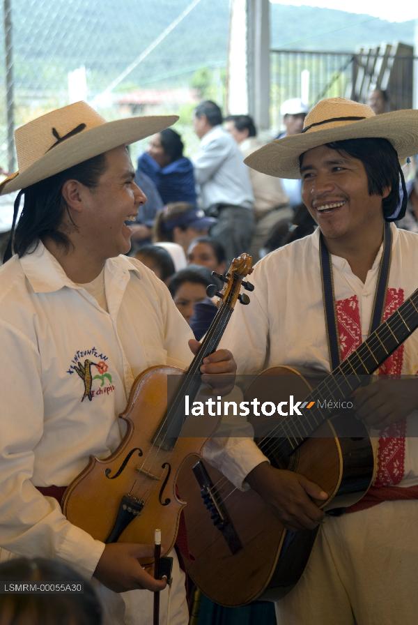 músicos de pueblo