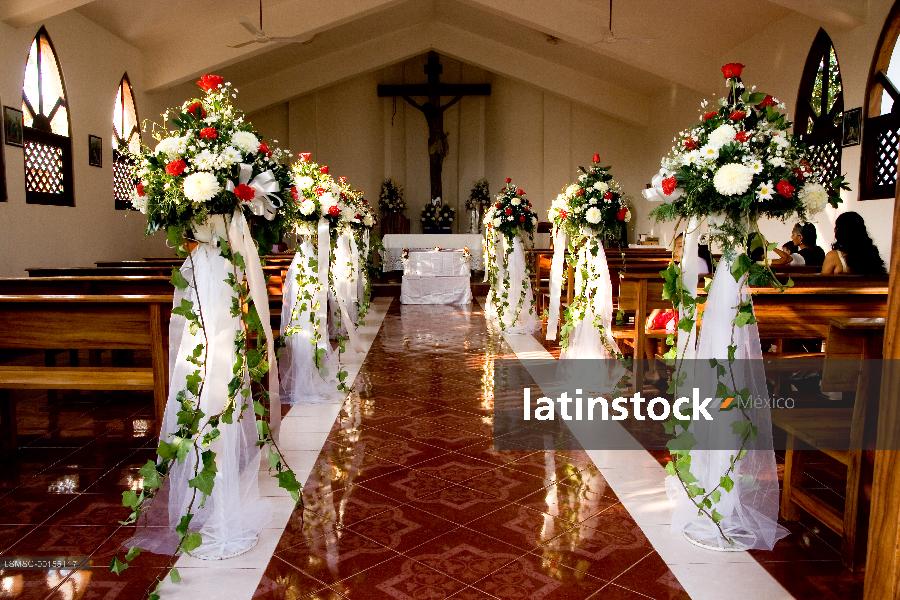 Arreglos Florales en iglesa